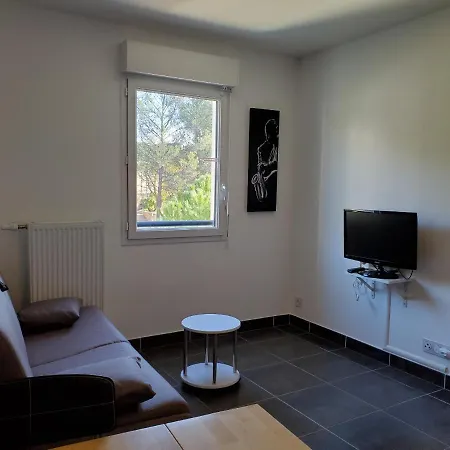 St Raphael Studio 30m2 Climatise 3 Personnes Pisci Appartamento *